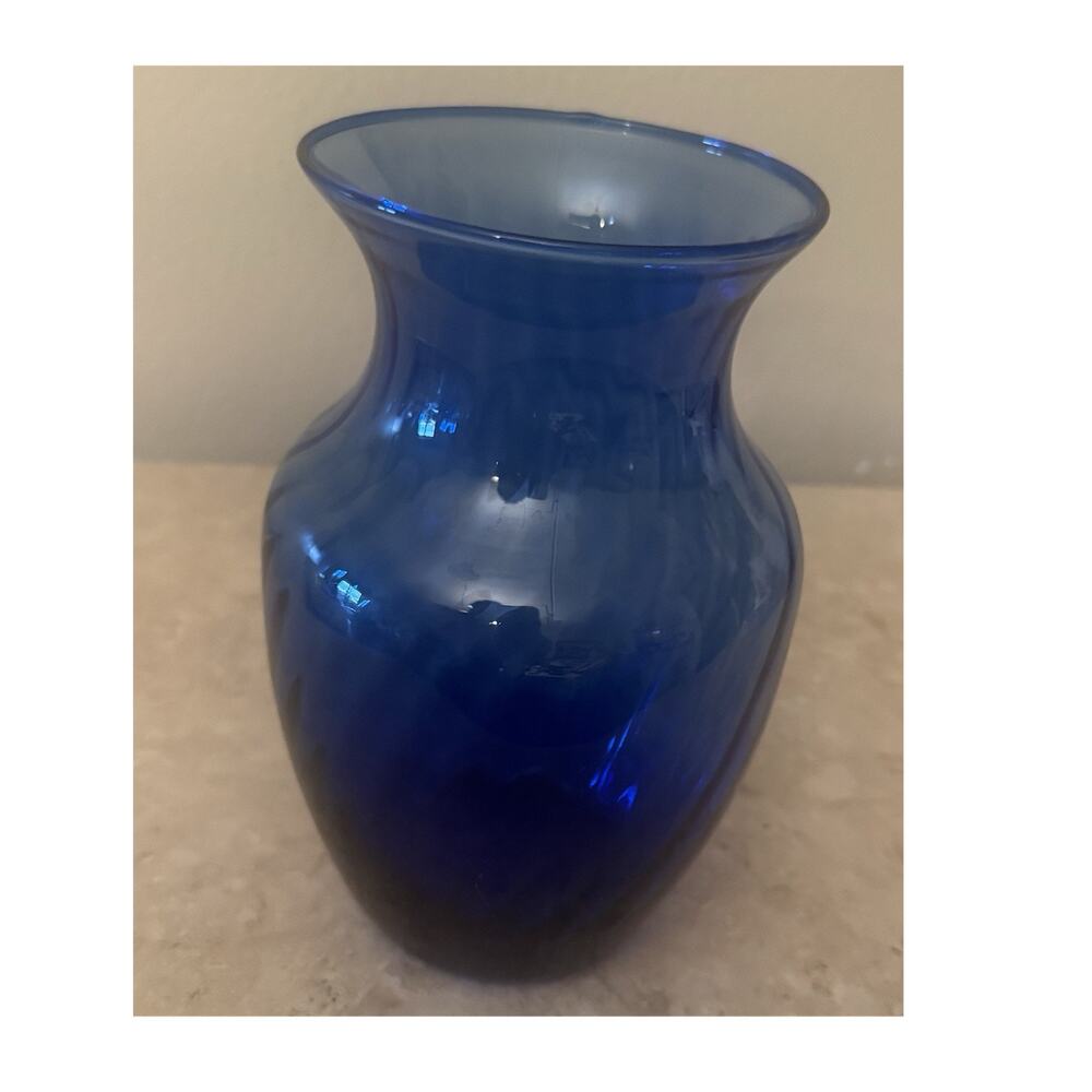Illusions Vaso Cobalt Blue Indiana Glass Decorative Vase 7" x 4"